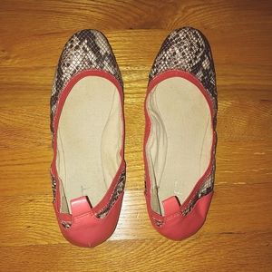 Size 9 Berkeley Pattern Ballet Flats Coral / Snakeskin Pattern Ann Taylor LOFT